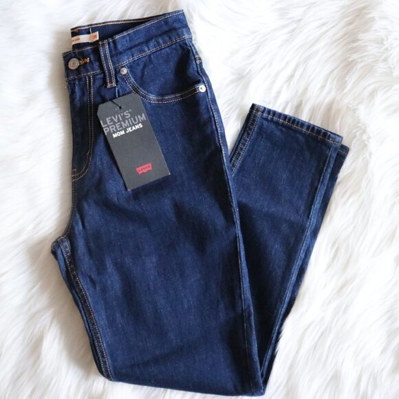 NEW Levi's Jeans 90s High Waisted Dark Wash Size 24 - Picture 1 of 6
